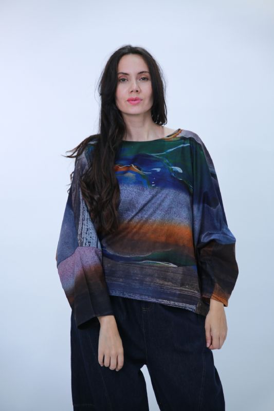 Artistic Abstract Print Top (medium)